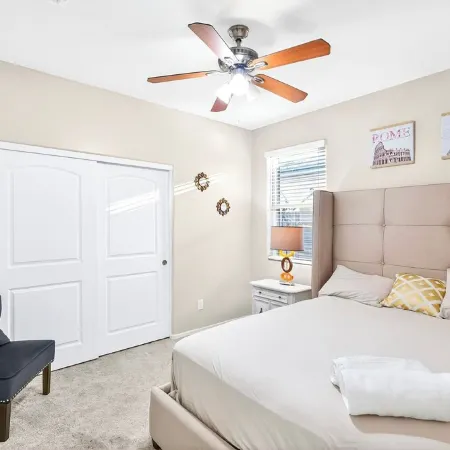 Tropical Desert Oasis. New built! Family friendly. Grill,Tiki bar&Mountain view.