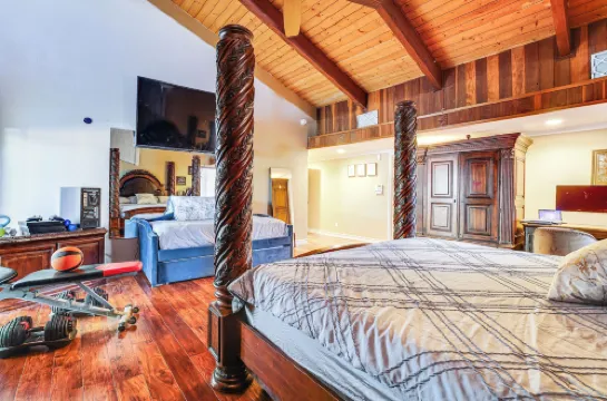 1-acre Las Vegas Getaway: Pool, Spa & Tennis Court