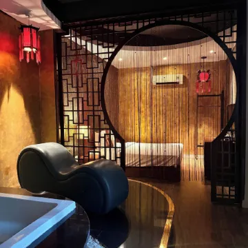 La Doma en Amour Hotel Отели рядом с достопримечательностью «Стадион Фу Тхо»