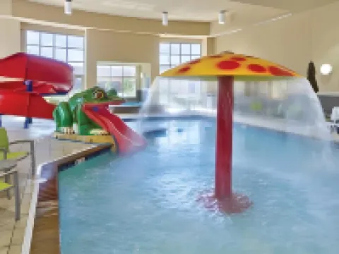 皮爾俱樂部會館套房飯店