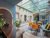 Giselle Buda Castle Hotels near Libego cable car