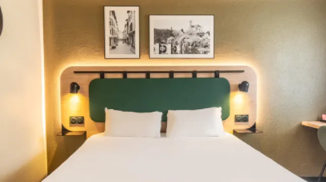 Campanile NATURE - Orange Hotels in Vaucluse
