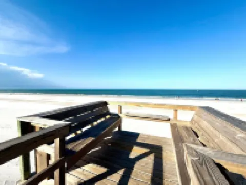 Spacious Seaside Cottage w/ Sunroom – 1-Minute Walk to Vilano Beach