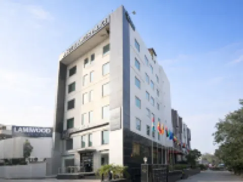 Hotel Amber Palace Hotels near Gurgaon Station
