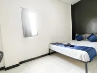 NamRoom at Kalimalang Hotels in Pondok Gede