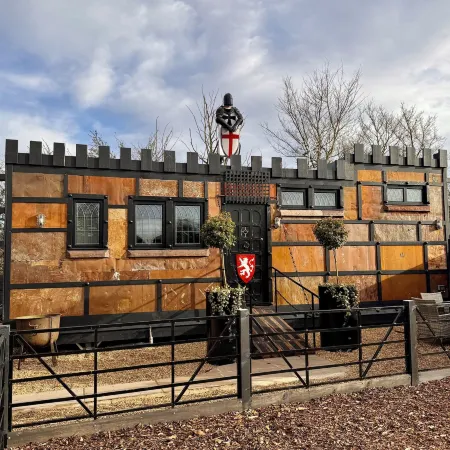 Copper Castle & petting farm -  Legoland Отели в г. Виндзор