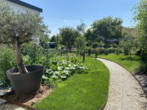 勒克洛斯德斯波米耶