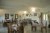 The Jawai Sagar Resort - breakfast