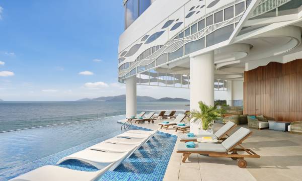 voco Scenia Bay Nha Trang by IHG