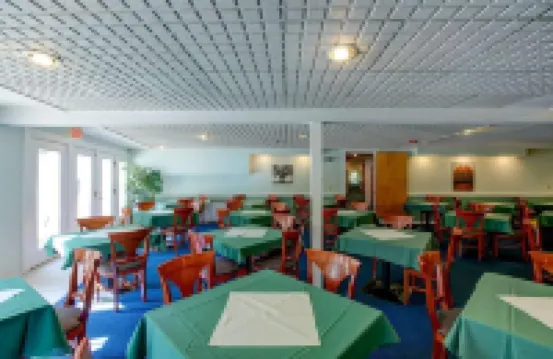 Tälta Lodge, a Bluebird by Lark