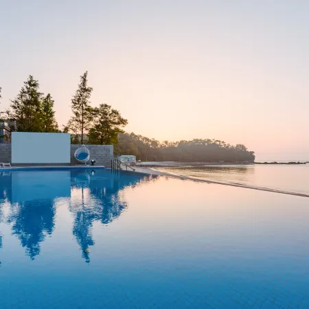 Daebudo (Yeongheungdo) Bohena Pool Villa