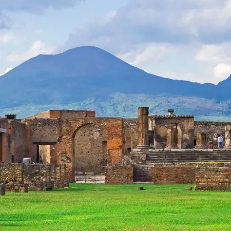 Core Amalfitano Pompeii City Suites