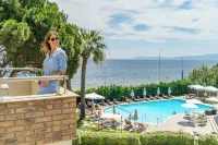 Elysion Hotel - Uima-altaat