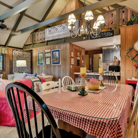 Pine Mountain Club Chalets Resort