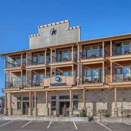 Best Western Bandera Suites Saloon