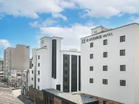 H avenue Hotel Jeonju Deokjin Отели рядом с достопримечательностью «Парк Токчин»