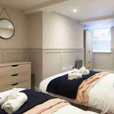 Somers Suites Apartments-central-high Spec-sleep 4 Rooms