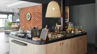 Kyriad Direct Marseille Ouest - Martigues - breakfast