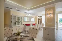 雷納亞歷山大俱樂部酒店(Rena Alexandria Club hotel)