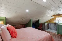 Modern Arts District Loft With Boat Parking 1 Bedroom Cottage -  Privatzimmer