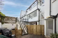 Host Stay Beachcomber Cottage Apartment