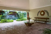 Secluded 3BR Garden Villa Pool Ocean Views - Homestay