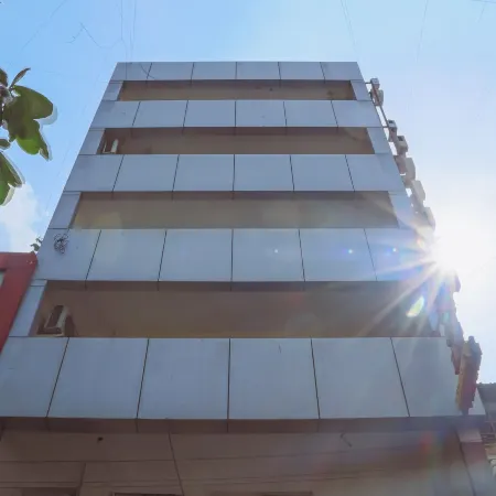 Hotel Mukesh Residency Отели рядом с достопримечательностью «Музей Даршана»