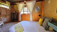 Crabb Cottage and Escape - Apartments