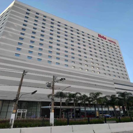 ibis Sao Paulo Ibirapuera Отели рядом с достопримечательностью «Бизнес-центр Infinity Tower»
