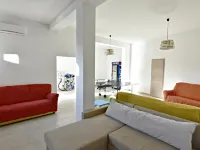 Lovely poolside apartment in Tar タールのホテル