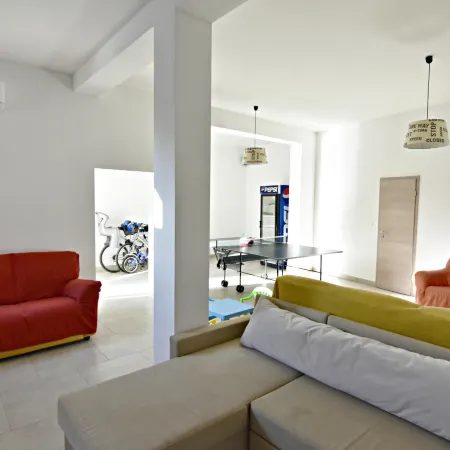 Lovely poolside apartment in Tar