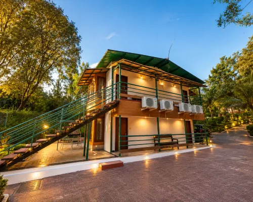 Hotel Samiralok - Boutique Garden Retreat マウント・アビューのホテル
