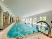 Bernstein Schlosshotel Ballenstedt - Kolam Renang