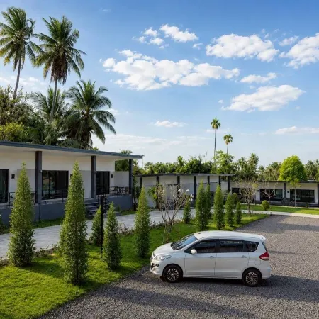 Hillside Premium Hotel