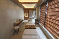 The Lalit Great Eastern Kolkata - spa