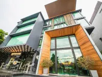 Jira Boutique Residence Hotels near Ban Haw Mosque