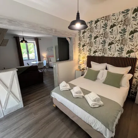 Logis Hôtel Auberge de Cartassac