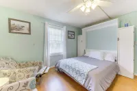 2 Mi to Drakes Island Beach: Condo w/ Porch! - Apartments
