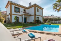 LA1 in Sesimbra With 5 Bedrooms and 4 Bathrooms - Kolam Renang