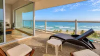Luxury Beachfront Oasis Pools Ocean View - Apartemen