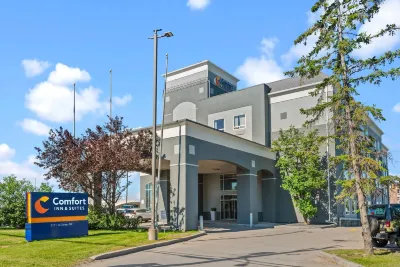 Comfort Inn & Suites Airport South Hotels in Northeast Calgary