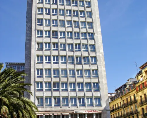 聖塞巴斯蒂安奧利美利亞怡思得飯店 中央郵局（Edificio de Correos）附近的飯店