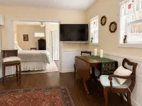 Lake Placid Village Cottage in Summer! - Country Houses