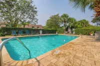 Palmetto Dunes Villa w/ Deck & Lagoon Views! - Villas