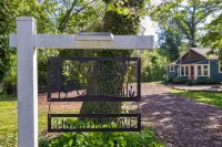 Waterfront cottage in historic Charlestown, Maryland - 3-Star