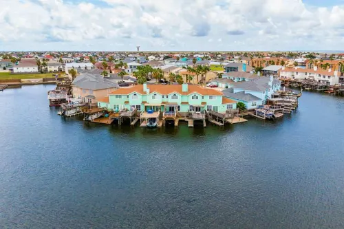 Shore Thing Waterfront Dock Family Fun - 4-Star