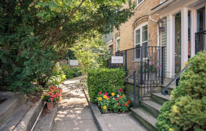 Hidden Garden Cottages & Suites