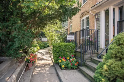 Hidden Garden Cottages & Suites