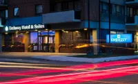Ottawa Embassy Hotel & Suites - balcón