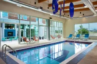 Aloft Syracuse Inner Harbor - Pools